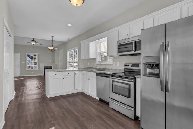 91 John Sevier Ave, Clarksville, TN 37040