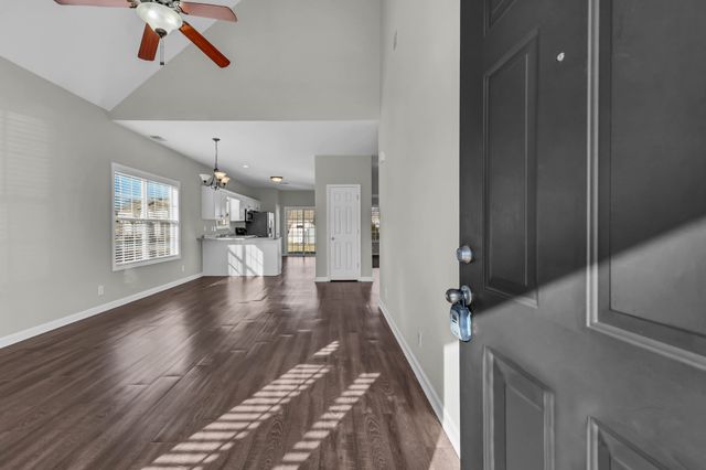 91 John Sevier Ave, Clarksville, TN 37040