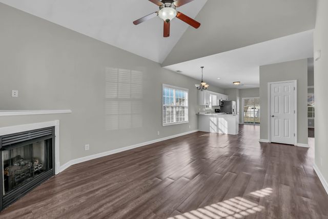 91 John Sevier Ave, Clarksville, TN 37040