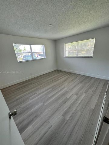 8001 Fairview Dr 101, Tamarac, FL 33321