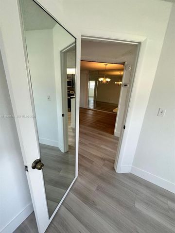 8001 Fairview Dr 101, Tamarac, FL 33321