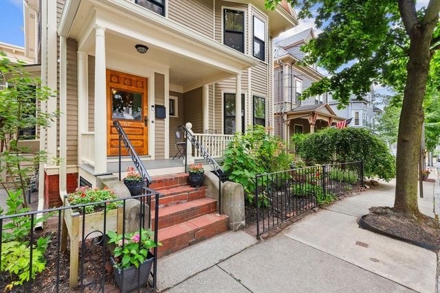 61 Preston Rd, Somerville, MA 02143