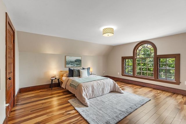 61 Preston Rd, Somerville, MA 02143