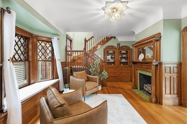 61 Preston Rd, Somerville, MA 02143