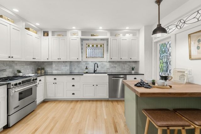 61 Preston Rd, Somerville, MA 02143