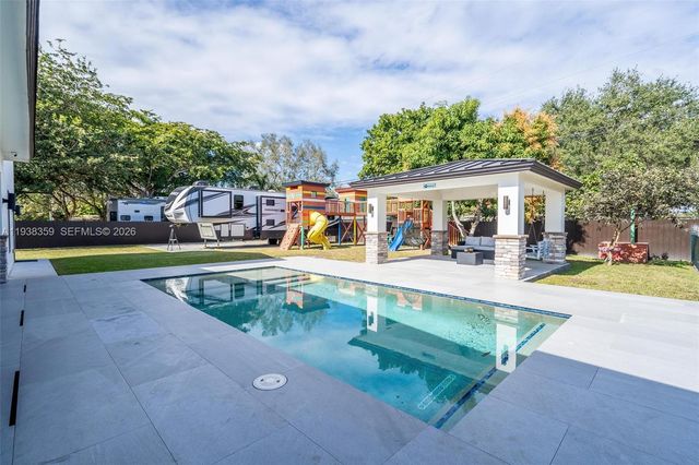 20221 SW 318th St, Homestead, FL 33030