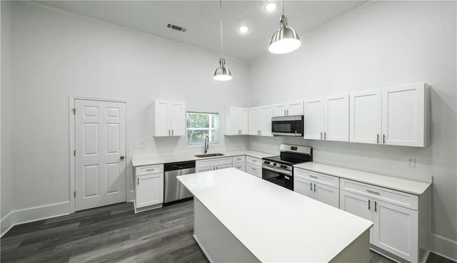 75 ROSE Street, Tallapoosa, GA 30176