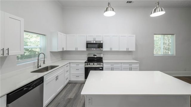 75 ROSE Street, Tallapoosa, GA 30176