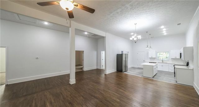 75 ROSE Street, Tallapoosa, GA 30176