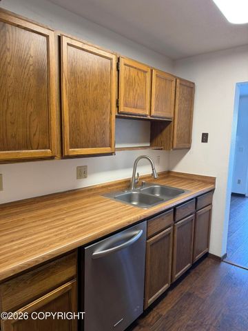 5507 E 34th Avenue 104, Anchorage, AK 99504