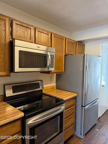 5507 E 34th Avenue 104, Anchorage, AK 99504