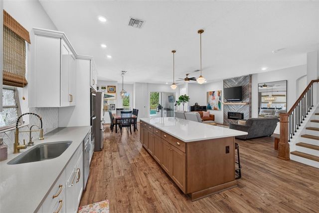 4282 AMPED WAY, Land O Lakes, FL 34638