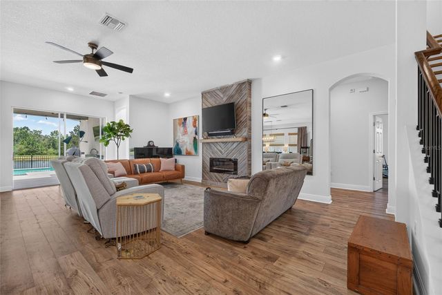 4282 AMPED WAY, Land O Lakes, FL 34638