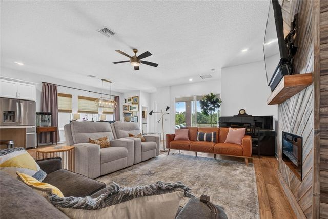 4282 AMPED WAY, Land O Lakes, FL 34638