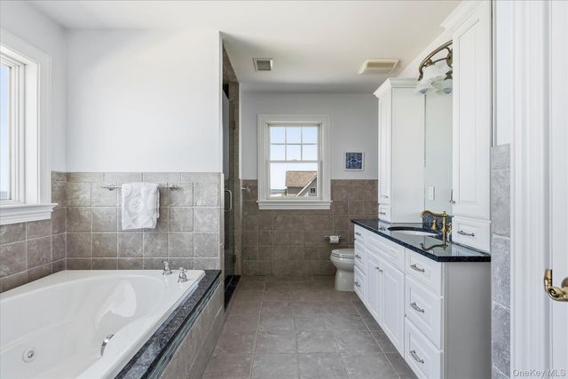 900 Sound Shore Road, Jamesport, NY 11947
