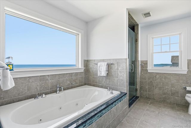 900 Sound Shore Road, Jamesport, NY 11947