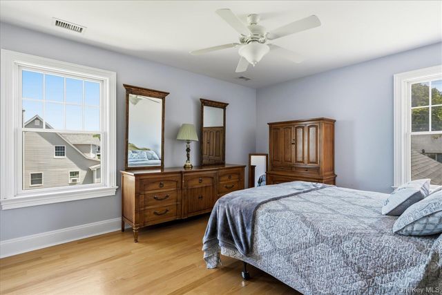 900 Sound Shore Road, Jamesport, NY 11947