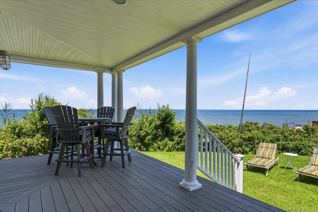 900 Sound Shore Road, Jamesport, NY 11947