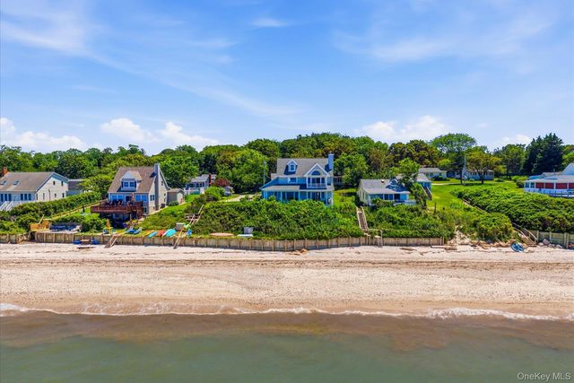 900 Sound Shore Road, Jamesport, NY 11947