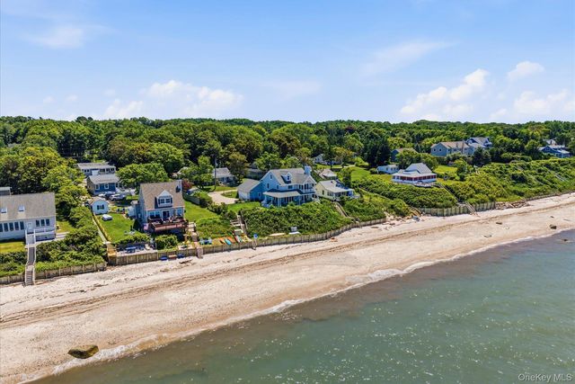 900 Sound Shore Road, Jamesport, NY 11947