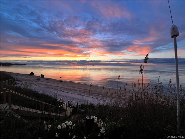 900 Sound Shore Road, Jamesport, NY 11947