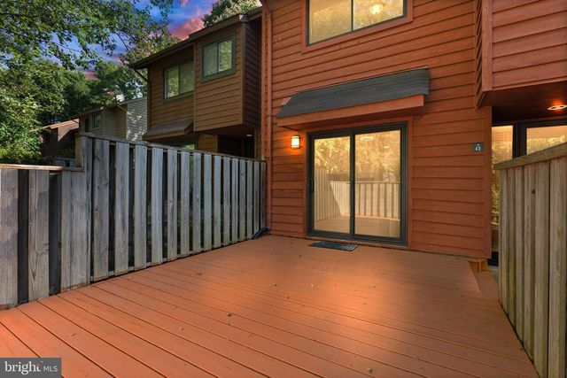 1942 WINTERPORT CL, Reston, VA 20191