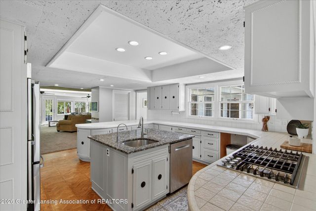 125 W Riverside Street, Williamston, MI 48895