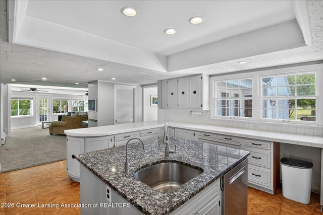 125 W Riverside Street, Williamston, MI 48895