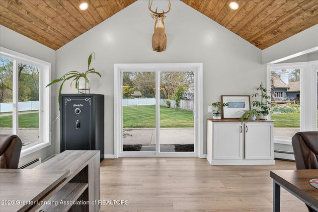 125 W Riverside Street, Williamston, MI 48895