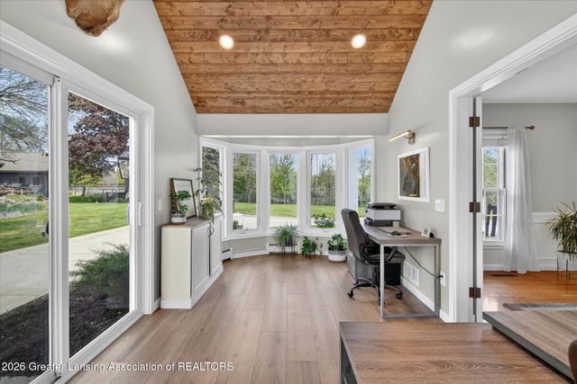 125 W Riverside Street, Williamston, MI 48895