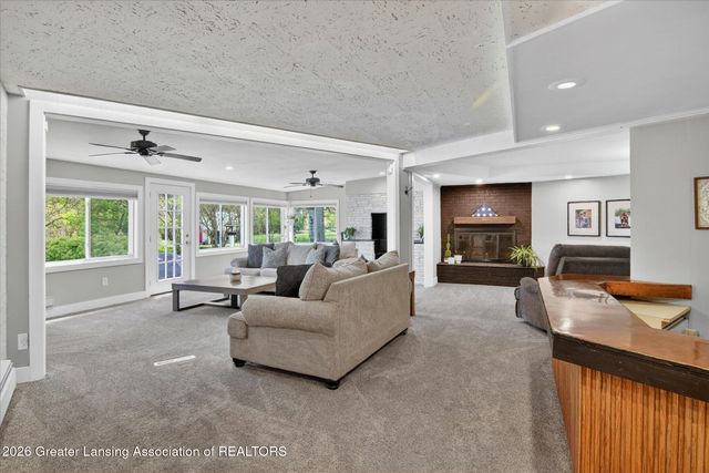 125 W Riverside Street, Williamston, MI 48895