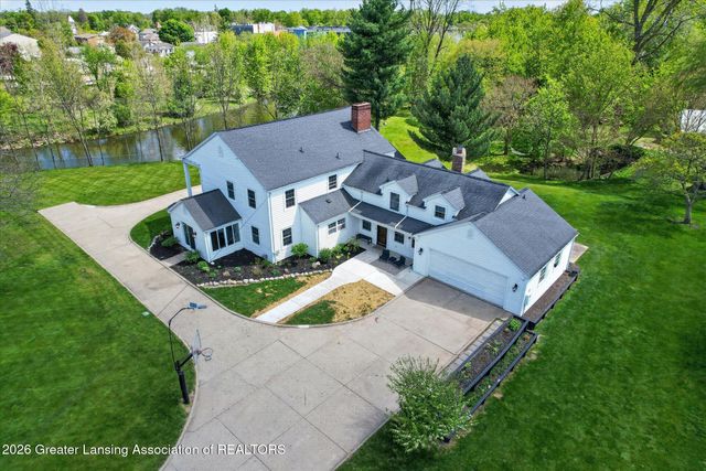 125 W Riverside Street, Williamston, MI 48895
