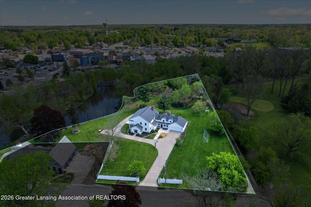 125 W Riverside Street, Williamston, MI 48895