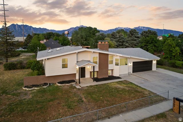 5909 S SANFORD DR, Murray, UT 84123