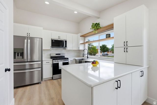 5909 S SANFORD DR, Murray, UT 84123