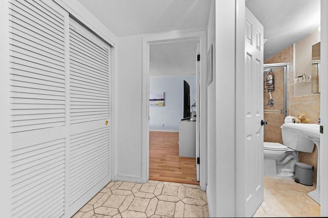 200 NE 12th Avenue 3a, Hallandale Beach, FL 33009