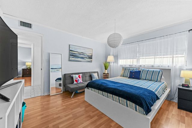 200 NE 12th Avenue 3a, Hallandale Beach, FL 33009