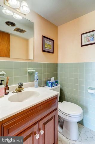 1146 HERMOSA AVE, Lancaster, PA 17601