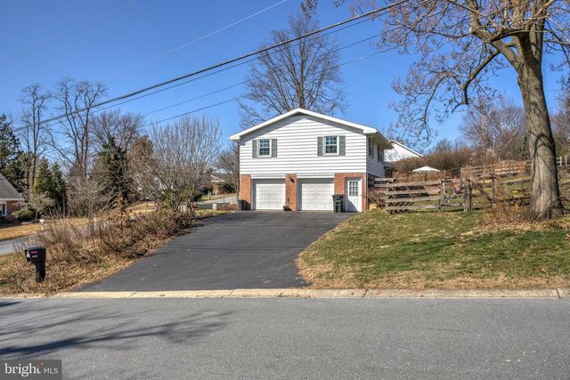 1146 HERMOSA AVE, Lancaster, PA 17601