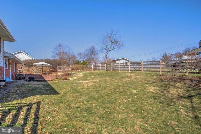 1146 HERMOSA AVE, Lancaster, PA 17601