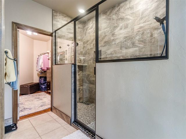 221 Penny Circle, Guthrie, OK 73044