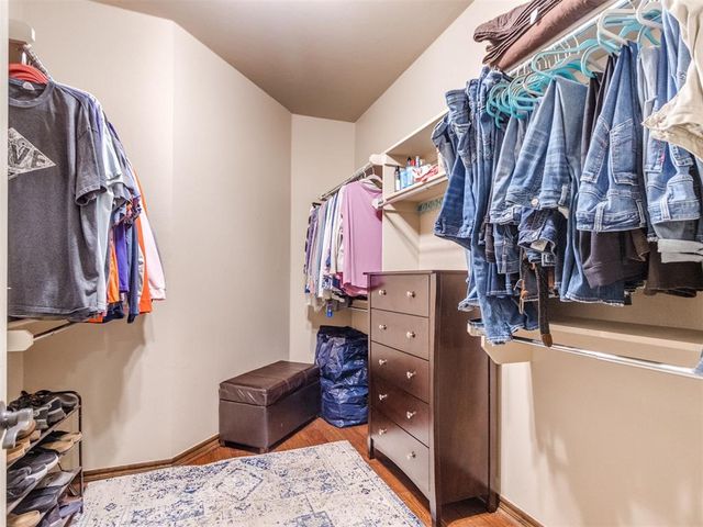 221 Penny Circle, Guthrie, OK 73044