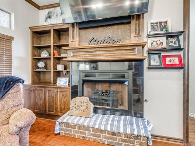 221 Penny Circle, Guthrie, OK 73044