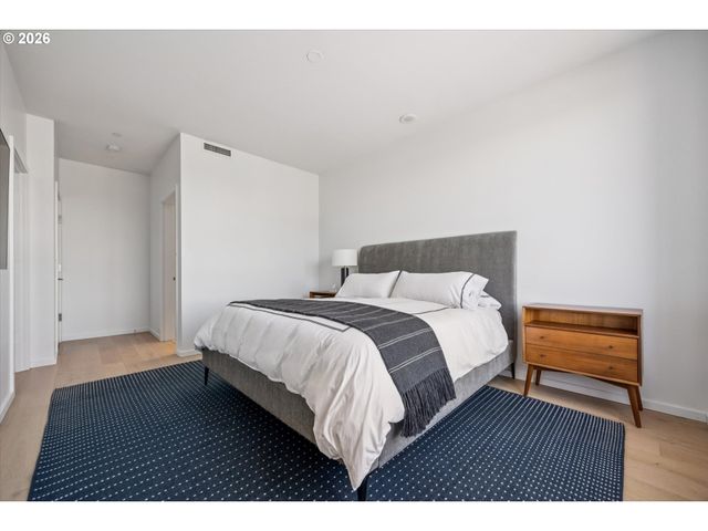 1150 Nw QUIMBY St Nw 1106, Portland, OR 97209