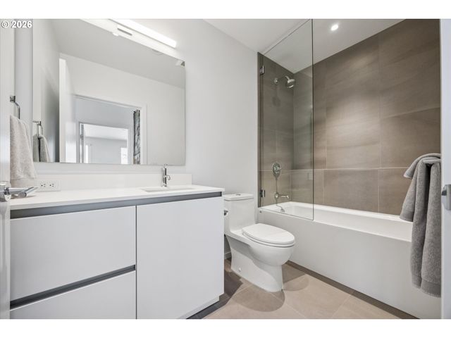 1150 Nw QUIMBY St Nw 1106, Portland, OR 97209