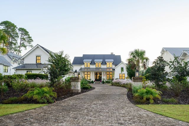 42 Flicker St, Bluffton, SC 29910