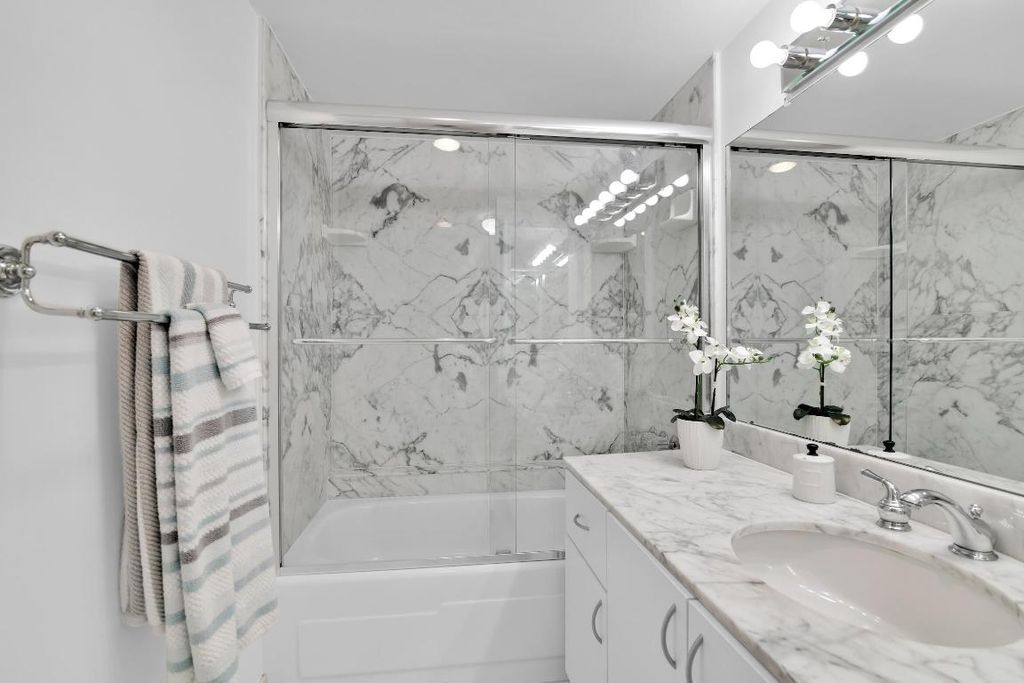 Image 17 of property listing at 500 S Ocean Boulevard 1509, Boca Raton, FL 33432