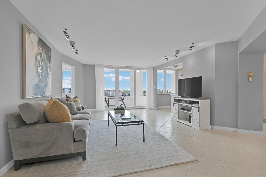 Image 2 of property listing at 500 S Ocean Boulevard 1509, Boca Raton, FL 33432