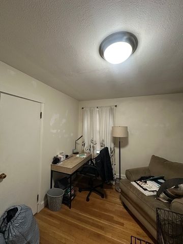 284 Torrey St 0, Brockton, MA 02301