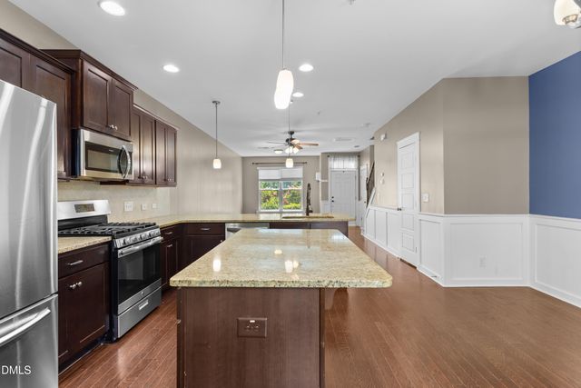 7806 Allscott Way, Raleigh, NC 27612